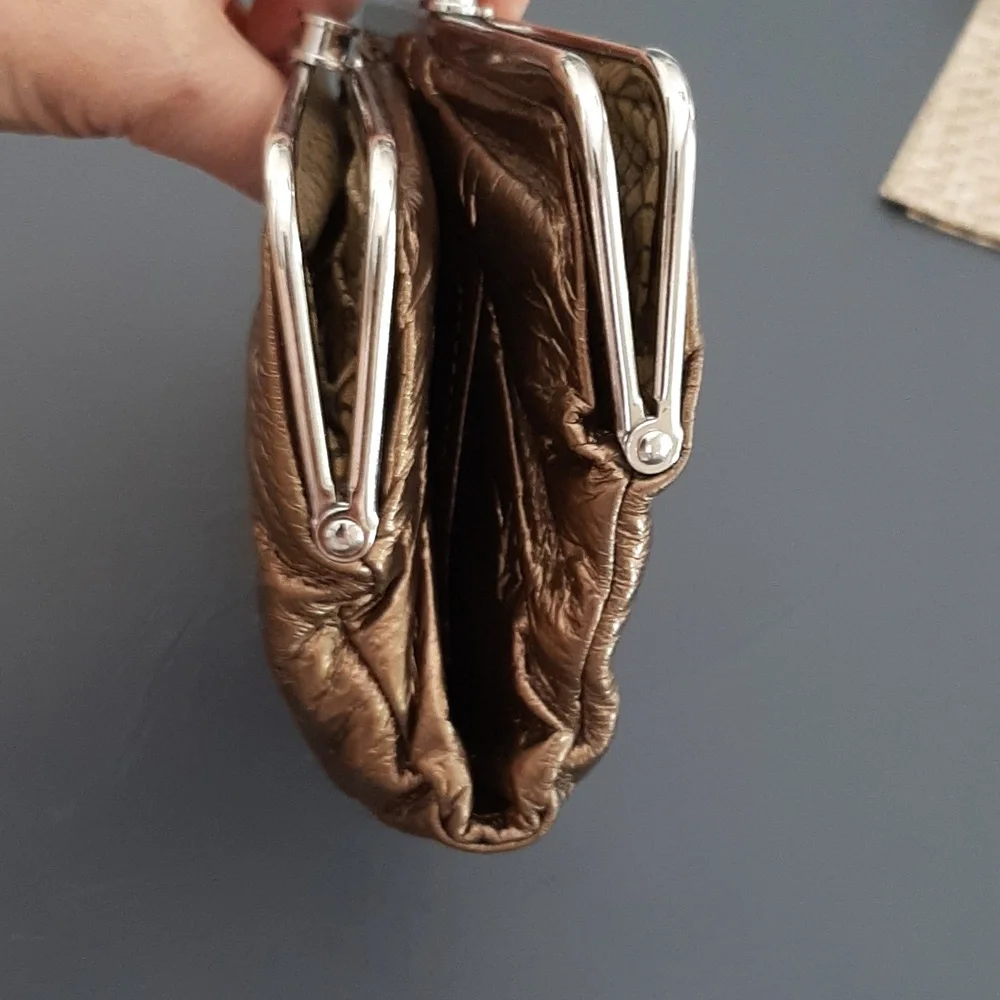 HOBO Lauren Wallet - Picture 9 of 13